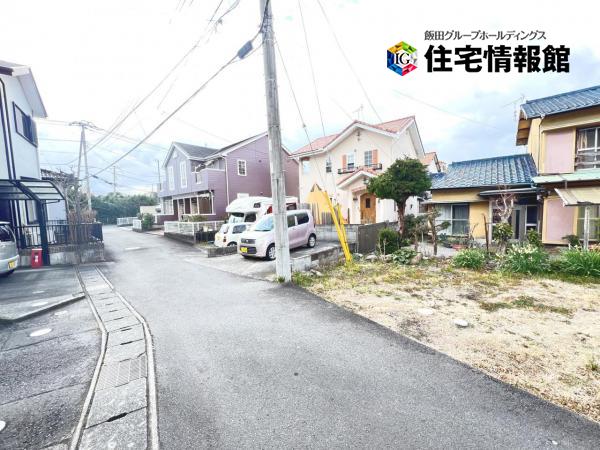 沼津市下香貫大久保　土地 前面道路含む現地写真