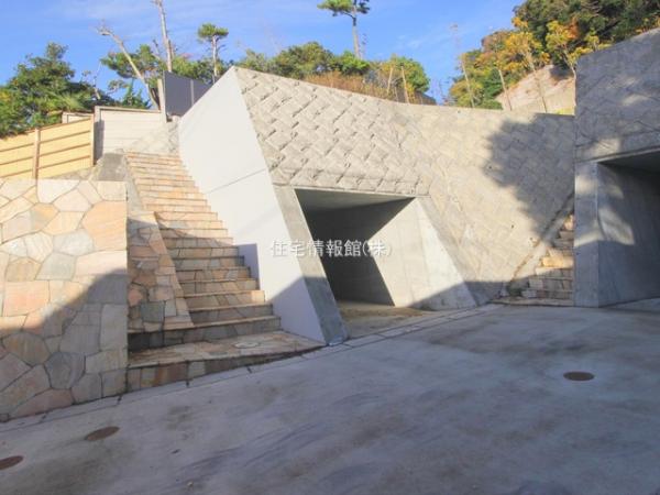 鎌倉市極楽寺1丁目 