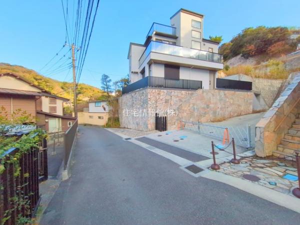 鎌倉市極楽寺1丁目 