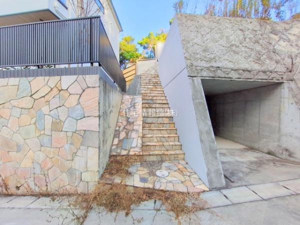 鎌倉市極楽寺1丁目 