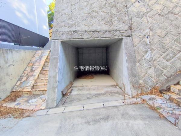 鎌倉市極楽寺1丁目 