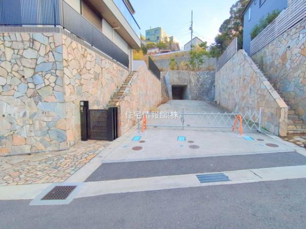 鎌倉市極楽寺1丁目 