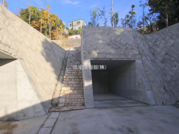 鎌倉市極楽寺1丁目 