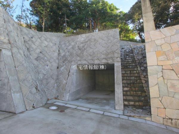鎌倉市極楽寺1丁目 