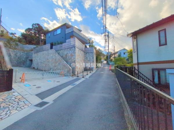 鎌倉市極楽寺1丁目 