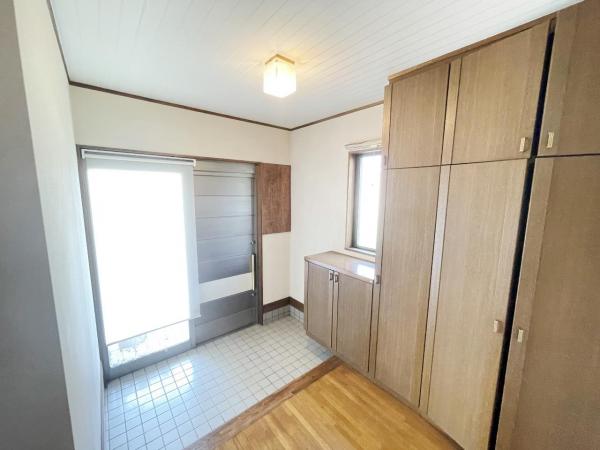 小田原市鴨宮 中古戸建 玄関