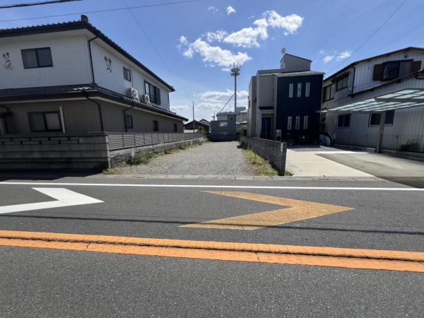 北葛飾郡杉戸町杉戸４丁目 建築条件無し売地 前面道路含む現地写真