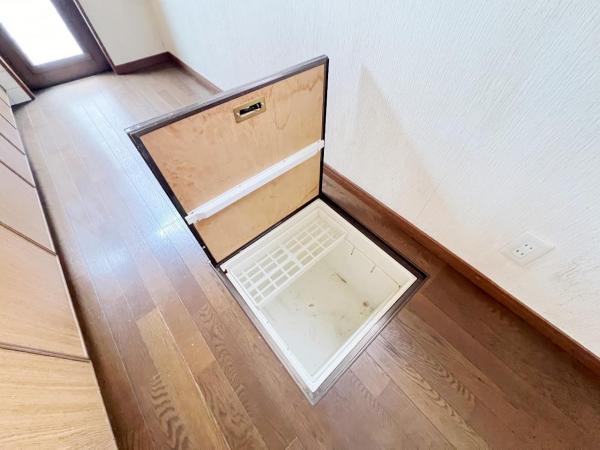 中郡二宮町二宮 中古戸建 収納