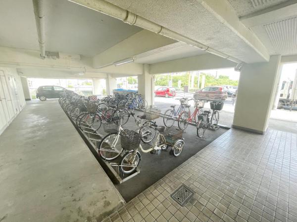 サンハイツ小田原 駐輪場