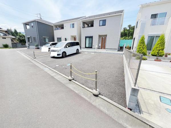 足柄上郡山北町岸 中古戸建 駐車場