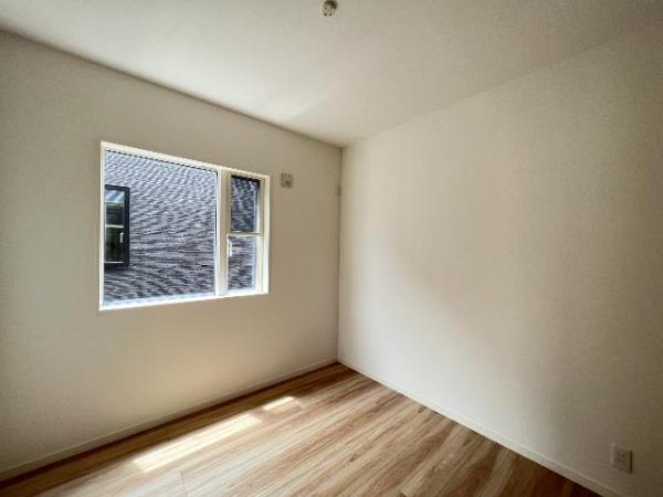 茂原市町保 戸建 洋室