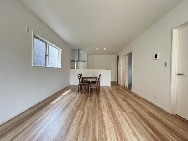 茂原市町保 戸建 リビングダイニング