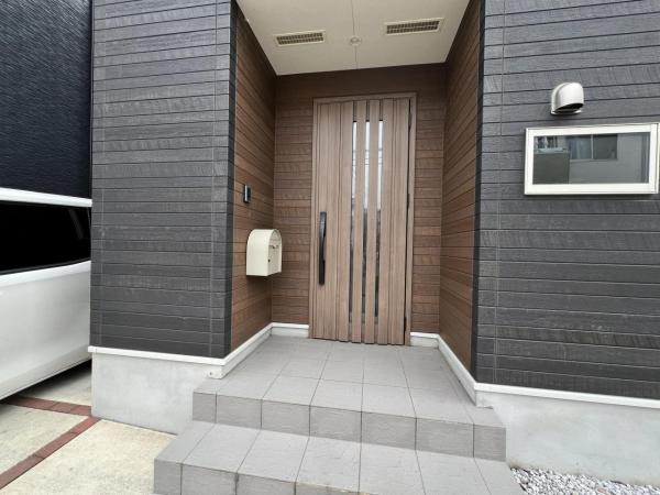 厚木市温水 中古戸建 玄関