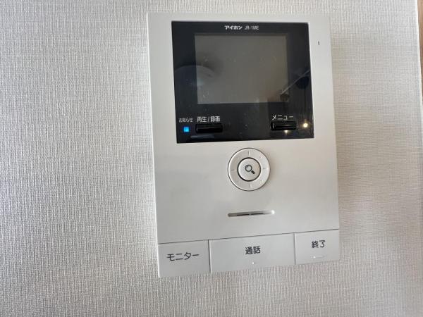 厚木市温水 中古戸建 TVモニター付きインターフォン