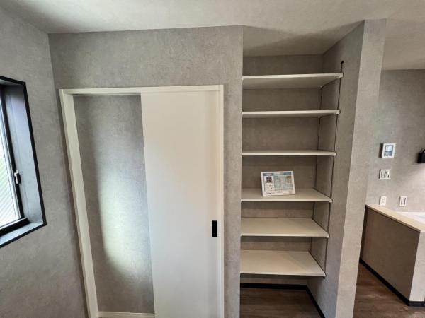 清瀬市中里５丁目 戸建 収納