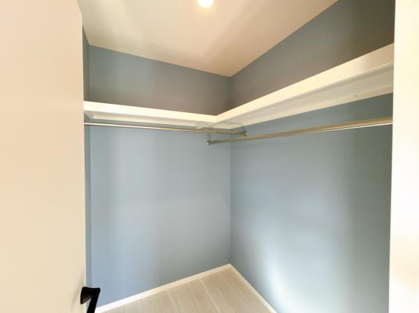 秦野市曽屋 戸建 ウォークインクローゼット