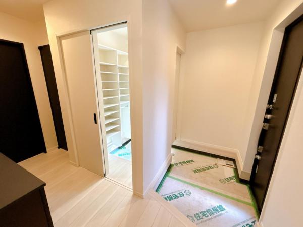 秦野市曽屋 戸建 玄関