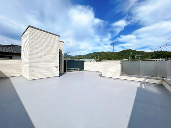 秦野市曽屋 戸建 バルコニー