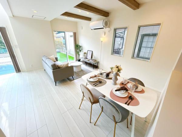 秦野市曽屋 戸建 リビングダイニング