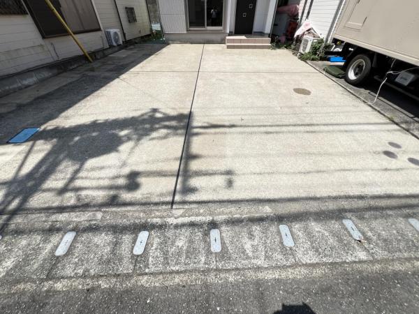 横須賀市鴨居２丁目 中古戸建 駐車場
