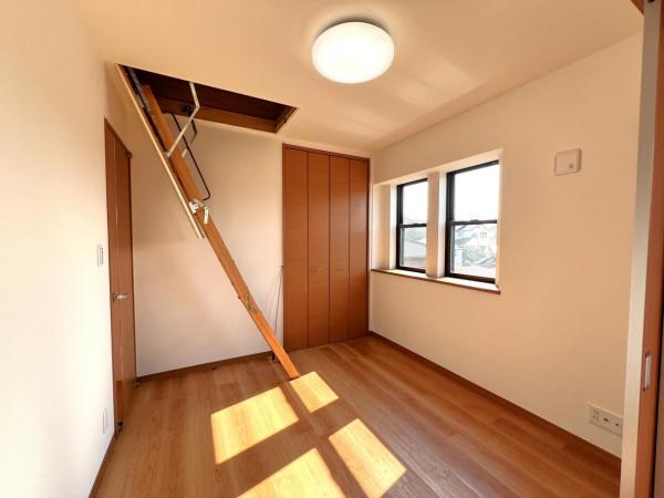 平塚市南金目 中古戸建 洋室