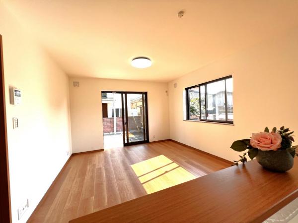 平塚市南金目 中古戸建 リビング