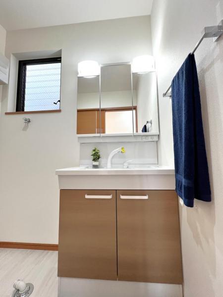 平塚市南金目 中古戸建 洗面化粧台