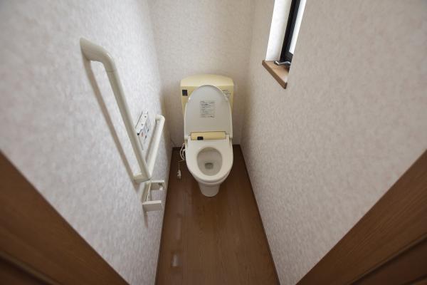 久喜市砂原１丁目 中古戸建 トイレ