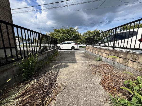 久喜市砂原１丁目 中古戸建 駐車場