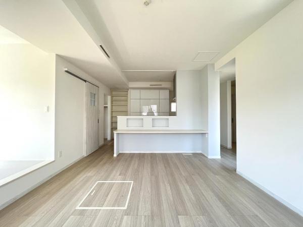 座間市新田宿 中古戸建 ダイニングキッチン