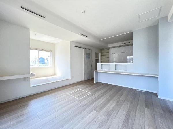 座間市新田宿 中古戸建 リビング