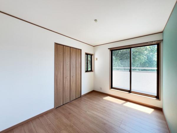 秦野市曽屋 中古一戸建 洋室