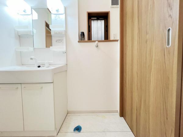 秦野市曽屋 中古一戸建 ランドリースペース