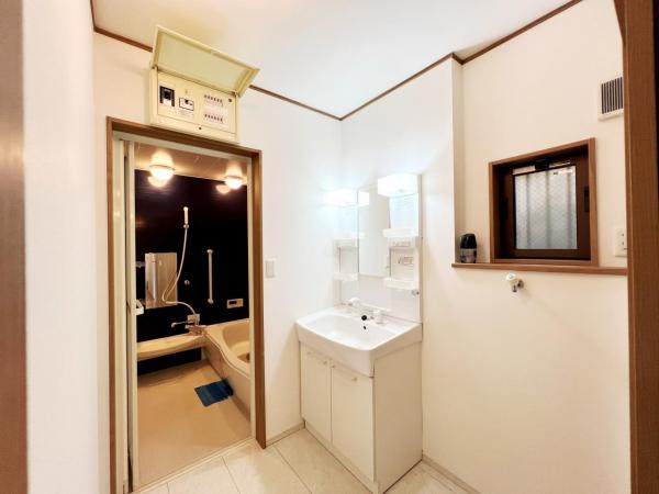 秦野市曽屋 中古一戸建 脱衣所