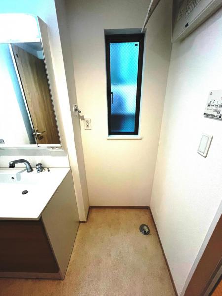 東大和奈良橋六丁目 ランドリースペース