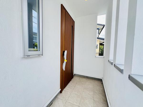 横浜市旭区上白根2丁目 玄関