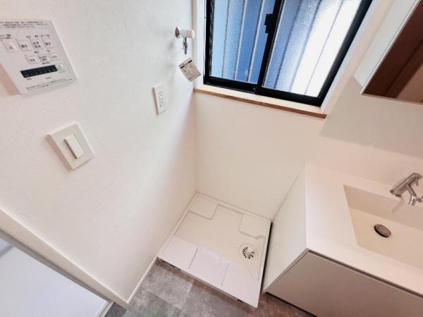 柏市大室 中古戸建 ランドリースペース