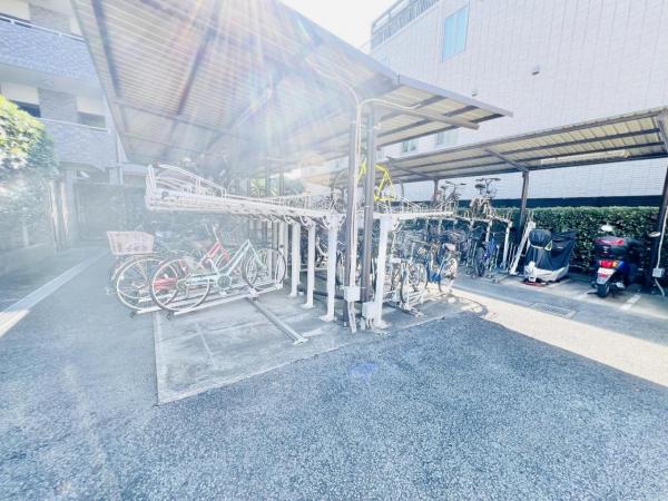 シティウインズ千葉登戸 駐輪場