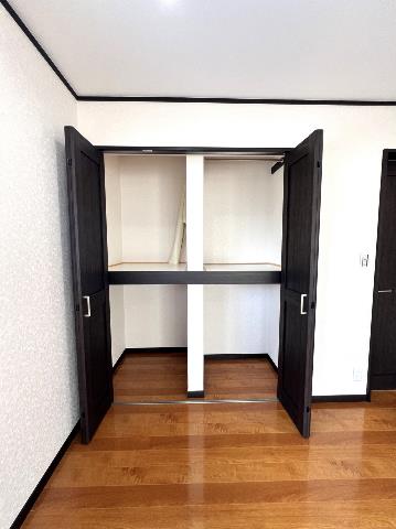 厚木市妻田東１丁目 中古戸建 収納