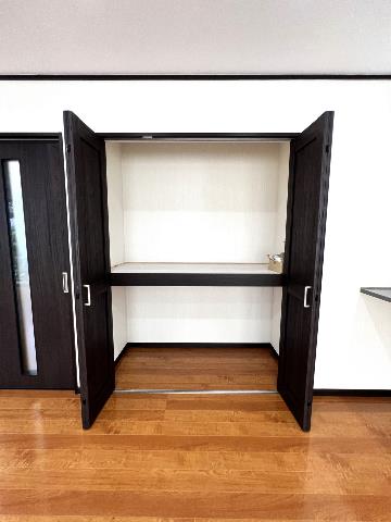 厚木市妻田東１丁目 中古戸建 収納