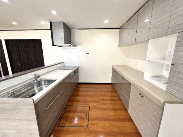 厚木市妻田東１丁目 中古戸建 キッチン