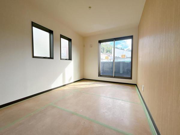 秦野市堀西 戸建 洋室