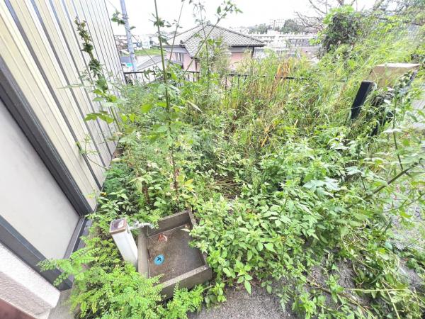 川崎市麻生区高石３丁目 中古戸建 庭