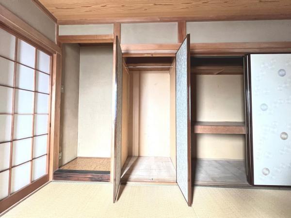 川崎市麻生区高石３丁目 中古戸建 収納