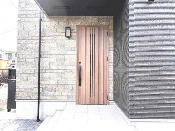 厚木市温水 戸建 玄関
