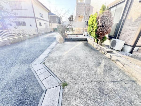 茂原市早野 中古戸建 前面道路含む現地写真