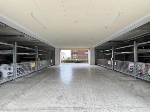 セントエルモ橋本南 駐車場