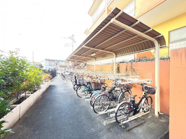 アーバンフォレスト柿生 駐輪場