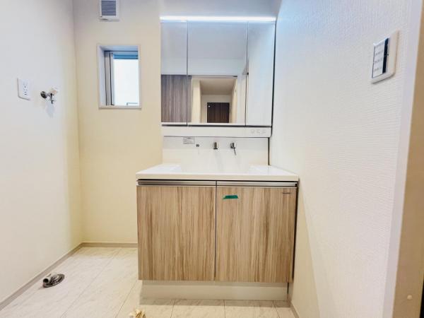 横浜市旭区上白根町 洗面化粧台