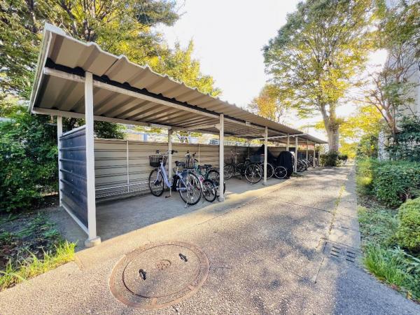 北柏ライフタウン松葉町１丁目第一団地 駐輪場